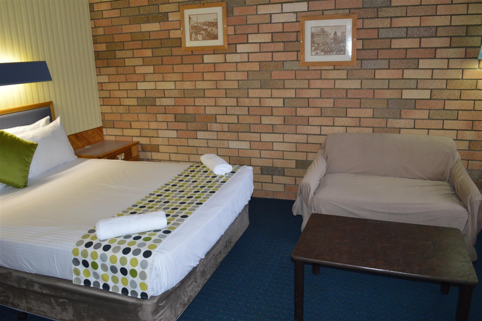 Wanderlight Motor Inn Mudgee Bagian luar foto